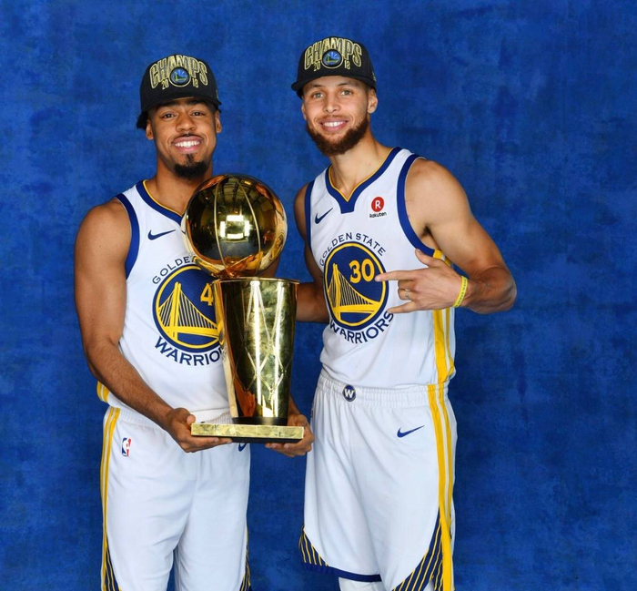 火箭年轻阵容渐入佳境（火箭年轻班底日趋成熟）