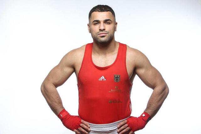 他第四节的火力太恐怖了（他第四节火力爆棚）