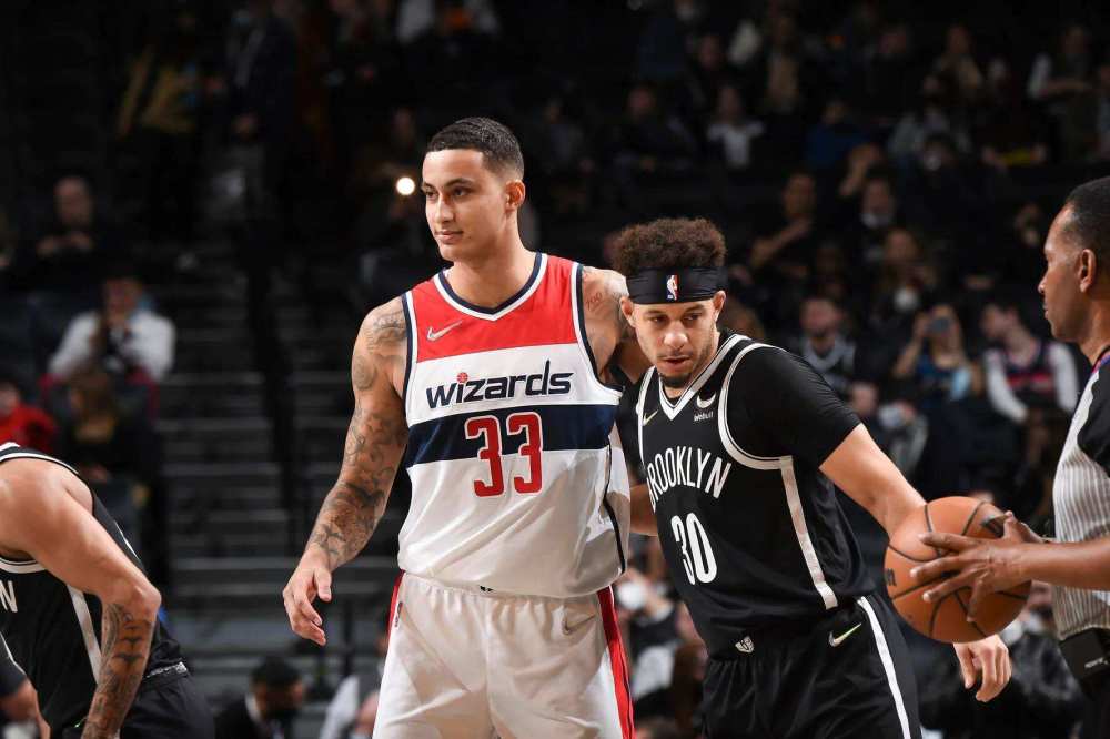 官方：多特门将迈尔续约至2027年（多特官方宣布：门将迈尔合同延长至2027年）