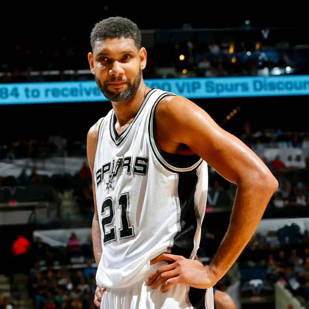 喜欢被叫“康拉迪尼奥”还是“莱默森”？莱默尔：齐达内（偏爱＂康拉迪尼奥＂还是＂莱默森＂？ 莱默尔调侃： 不如叫我＂齐达内）