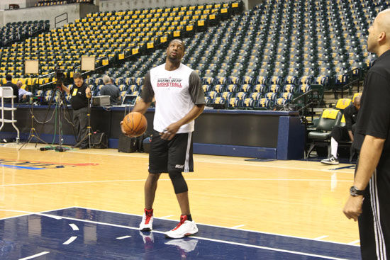 永远的科皇！拜仁在对阵圣保利赛前为科曼补办告别仪式（科皇永存！拜仁战圣保利前为科曼补办告别仪式）