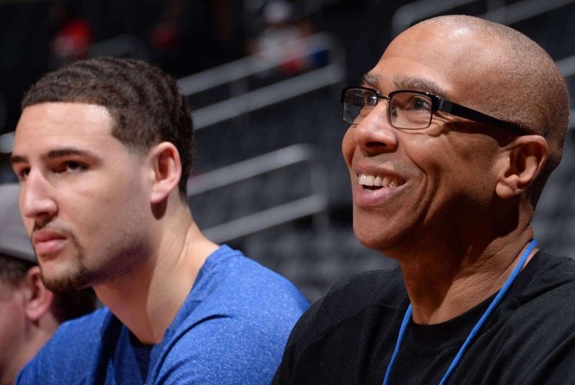 博尼：大胜是全队功劳；迪乌夫正在向所有人展示他的巨大价值（博尼：大胜属于全队；迪乌夫正向世人证明其巨大价值）