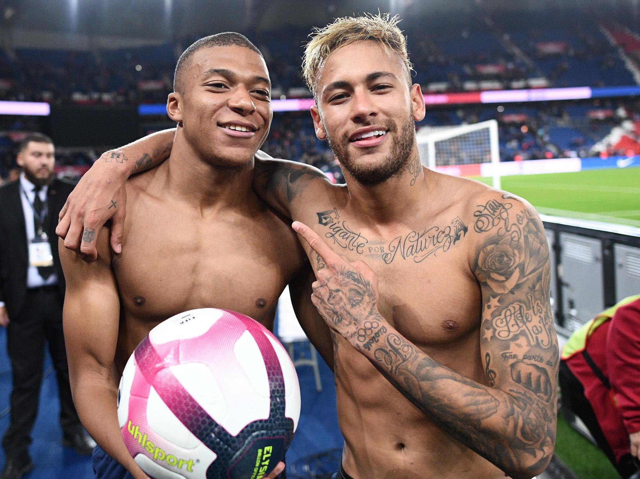 曼联1-1负于西汉姆联，B费错失绝杀，全场射门6次，未进，5轮仅1胜。（曼联1-1战平西汉姆联，B费错失绝杀，6次射门无功而返，近5轮仅1胜）